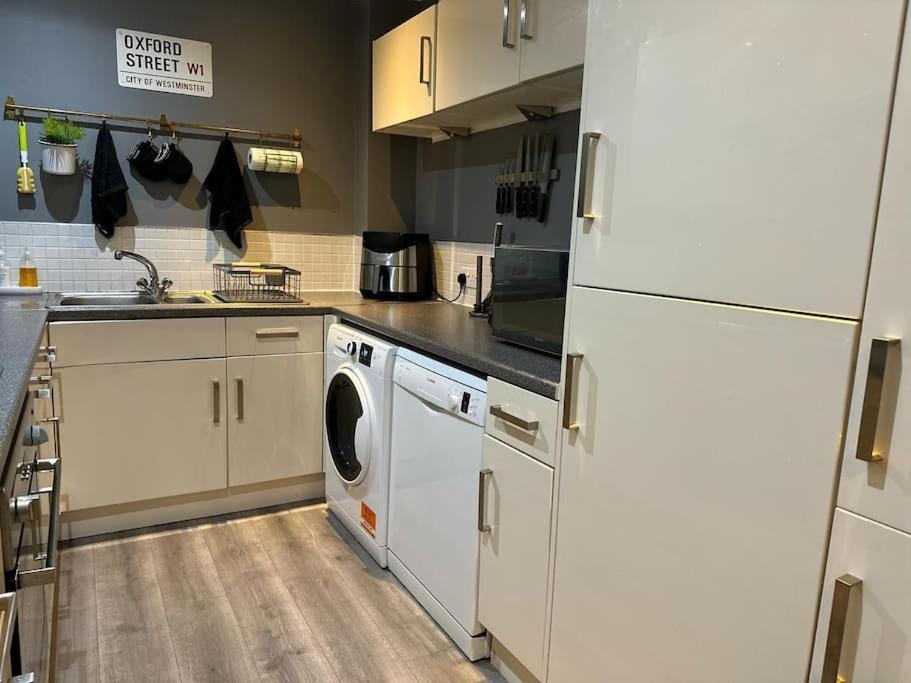 Stunning Luxury Croydon Apartment Gatwick Airport Close Purley Extérieur photo