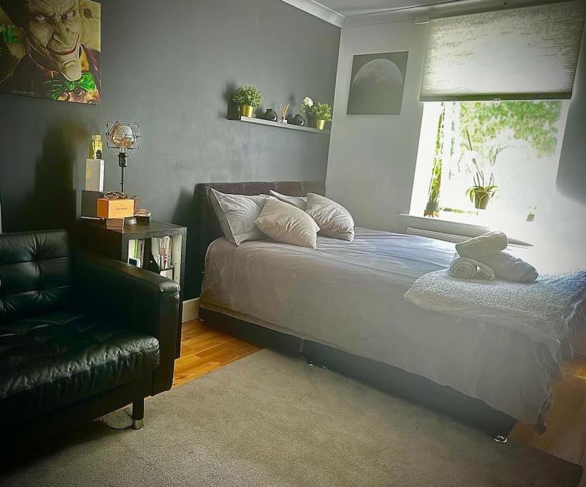 Stunning Luxury Croydon Apartment Gatwick Airport Close Purley Extérieur photo