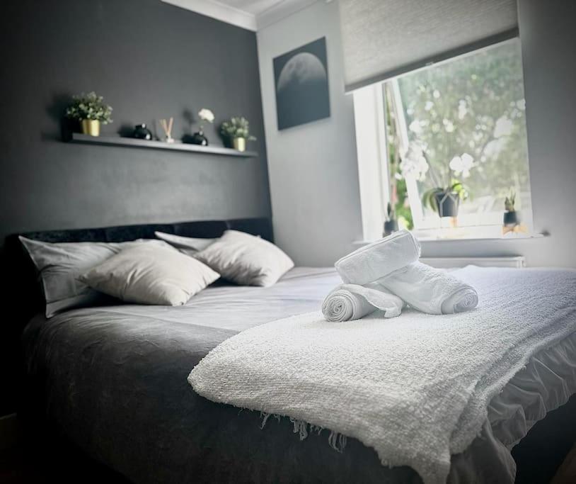 Stunning Luxury Croydon Apartment Gatwick Airport Close Purley Extérieur photo