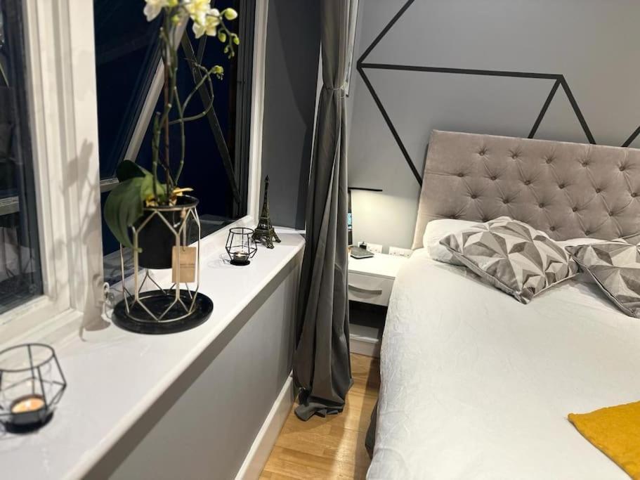 Stunning Luxury Croydon Apartment Gatwick Airport Close Purley Extérieur photo